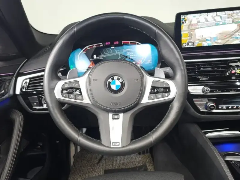 2022 BMW 5 серии с пробегом 26 294 км