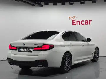 2022 BMW 5 серии с пробегом 54 085 км