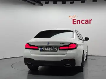 2022 BMW 5 серии с пробегом 54 085 км
