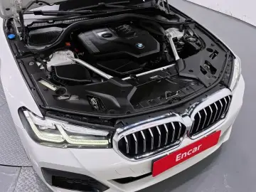 2022 BMW 5 серии с пробегом 54 085 км