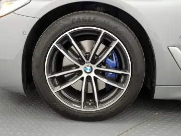 2022 BMW 5 серии с пробегом 31 890 км