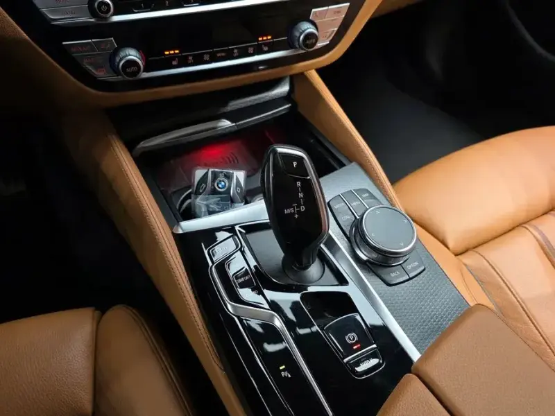 2022 BMW 5 серии с пробегом 54 085 км