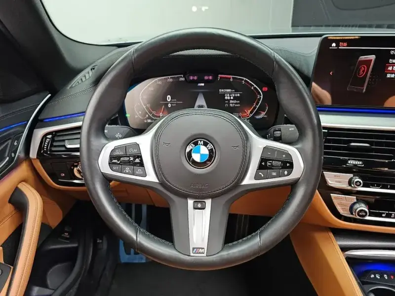 2022 BMW 5 серии с пробегом 31 890 км