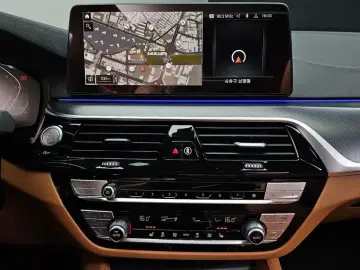 2022 BMW 5 серии с пробегом 31 890 км