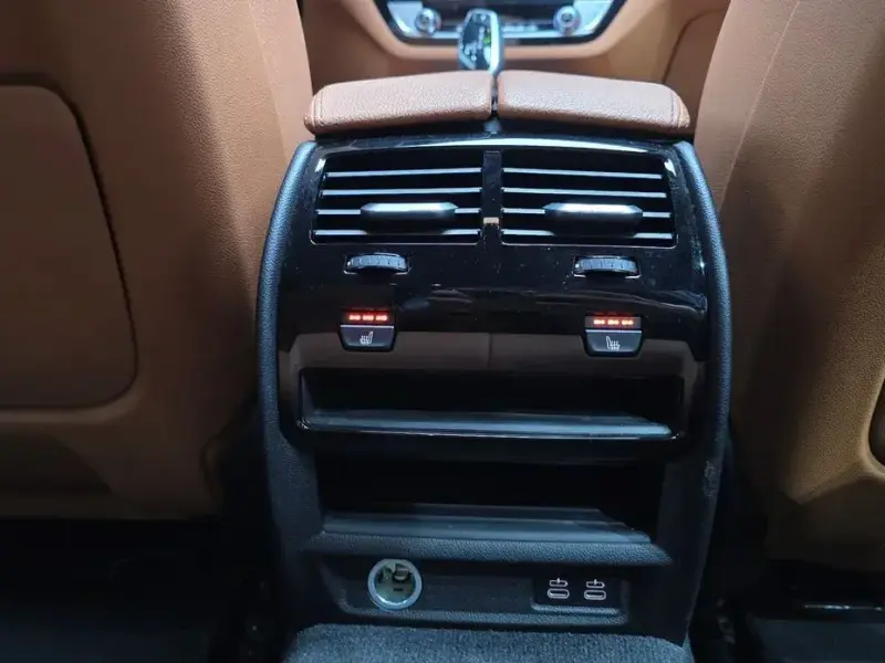 2022 BMW 5 серии с пробегом 54 085 км