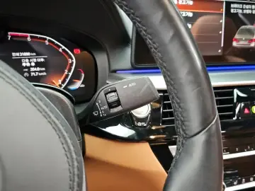 2022 BMW 5 серии с пробегом 31 890 км
