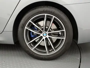 2022 BMW 5 серии с пробегом 31 890 км