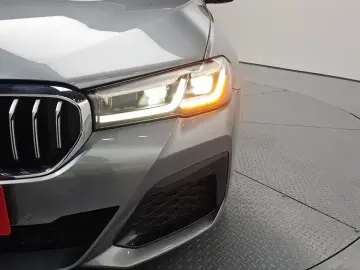 2022 BMW 5 серии с пробегом 31 890 км