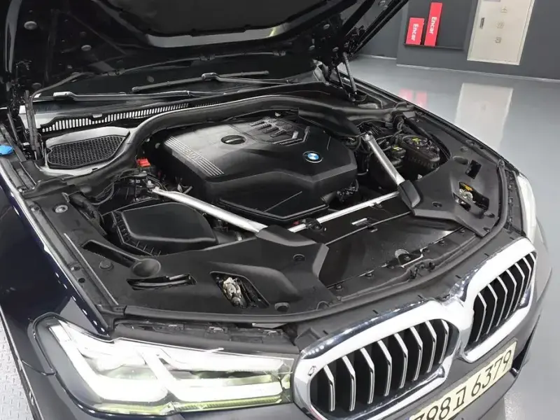 2022 BMW 5 серии с пробегом 58 036 км
