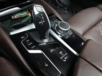2022 BMW 5 серии с пробегом 58 036 км