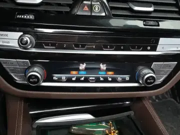 2022 BMW 5 серии с пробегом 58 036 км