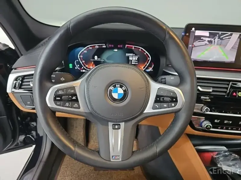 2022 BMW 5 серии с пробегом 61 637 км