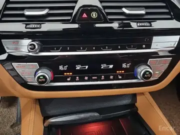 2022 BMW 5 серии с пробегом 61 637 км