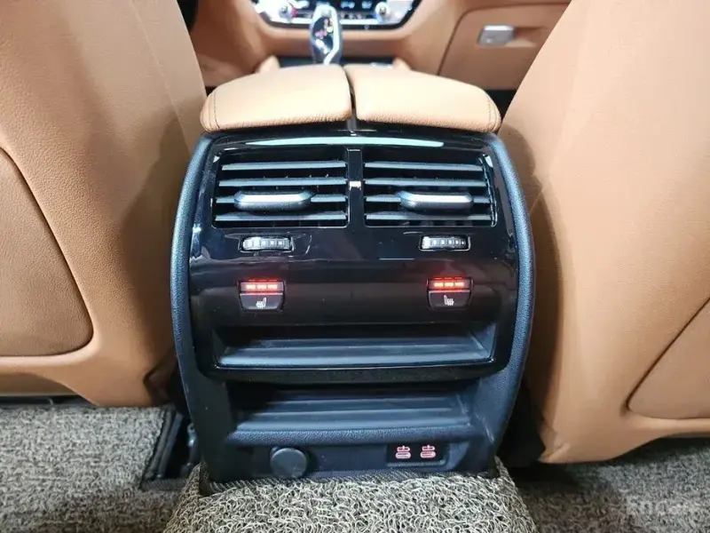 2022 BMW 5 серии с пробегом 61 637 км