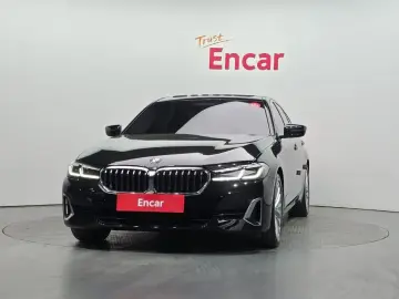 2022 BMW 5 серии с пробегом 71 987 км