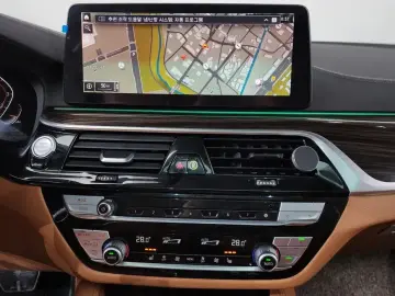 2022 BMW 5 серии с пробегом 85 106 км