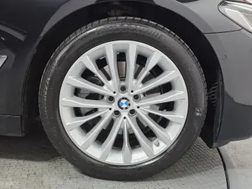 2022 BMW 5 серии с пробегом 71 987 км