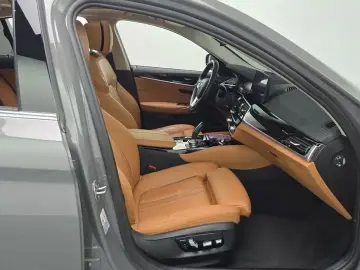 2022 BMW 5 серии с пробегом 55 929 км