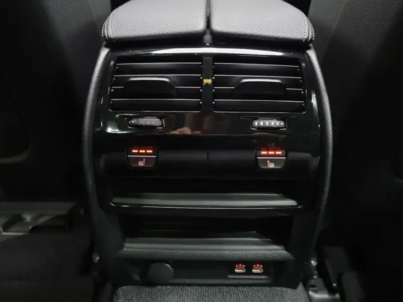 2022 BMW 5 серии с пробегом 71 987 км