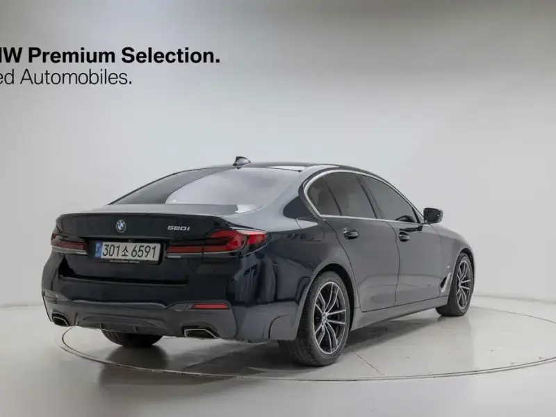 2022 BMW 5 серии с пробегом 68 354 км