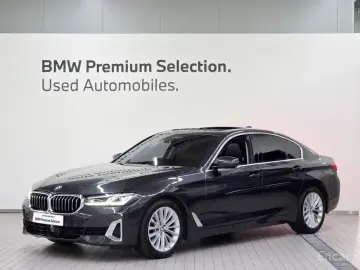 2022 BMW 5 серии с пробегом 43 640 км