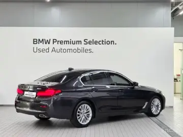 2022 BMW 5 серии с пробегом 43 640 км