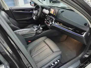 2022 BMW 5 серии с пробегом 43 640 км