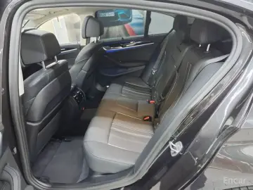 2022 BMW 5 серии с пробегом 43 640 км
