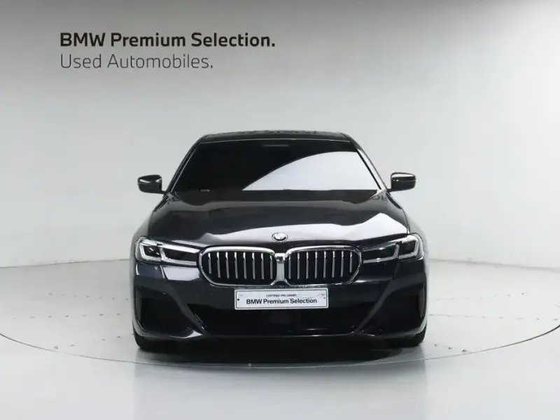 2022 BMW 5 серии с пробегом 78 087 км
