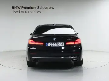 2022 BMW 5 серии с пробегом 75 607 км