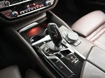 2022 BMW 5 серии с пробегом 75 607 км