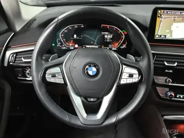 2022 BMW 5 серии с пробегом 75 607 км
