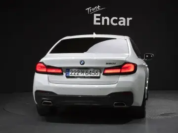 2022 BMW 5 серии с пробегом 29 455 км