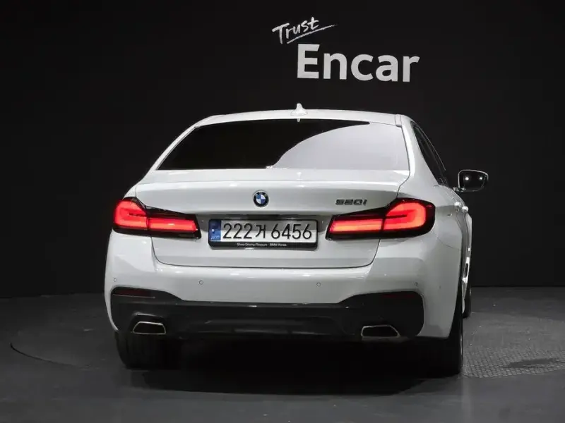 2022 BMW 5 серии с пробегом 29 455 км