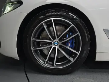 2022 BMW 5 серии с пробегом 29 455 км