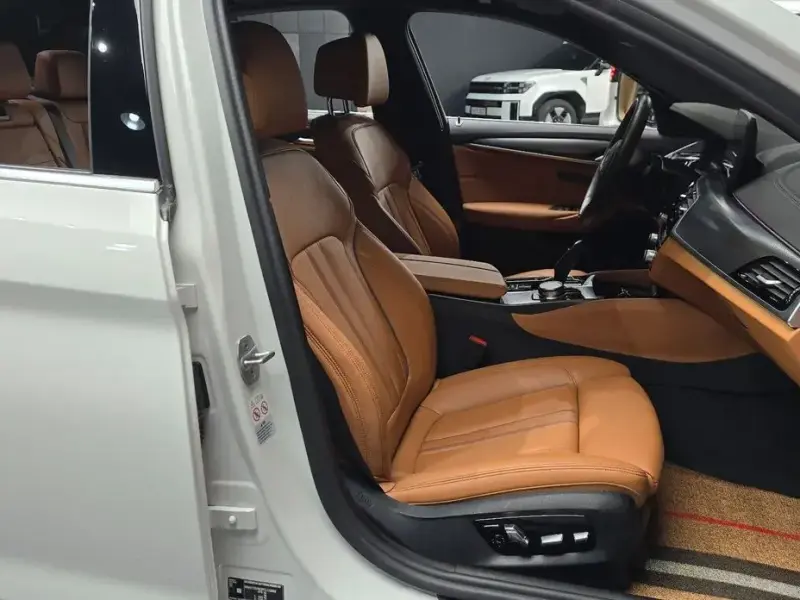 2022 BMW 5 серии с пробегом 29 455 км