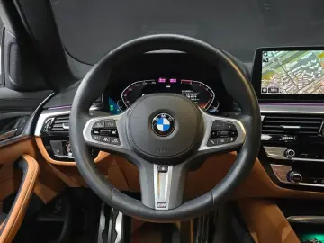 2022 BMW 5 серии с пробегом 29 455 км