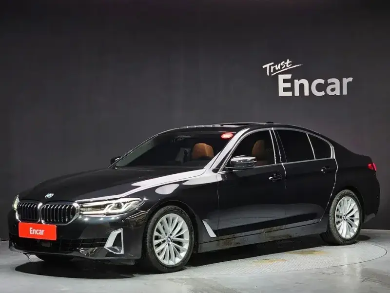 2022 BMW 5 серии с пробегом 46 368 км