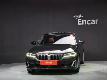 2022 BMW 5 серии с пробегом 46 368 км
