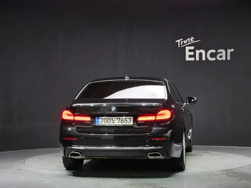 2022 BMW 5 серии с пробегом 46 368 км