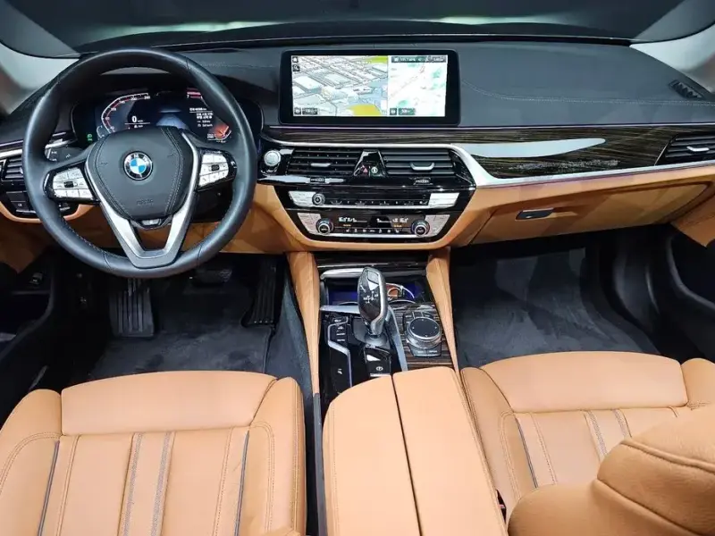 2022 BMW 5 серии с пробегом 46 368 км