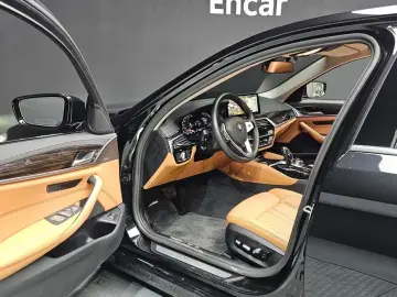 2022 BMW 5 серии с пробегом 46 368 км