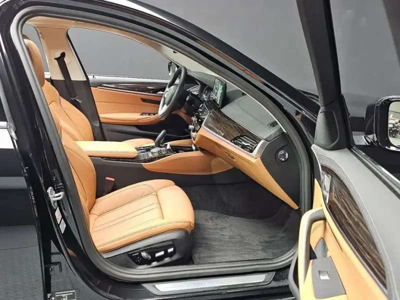 2022 BMW 5 серии с пробегом 46 368 км
