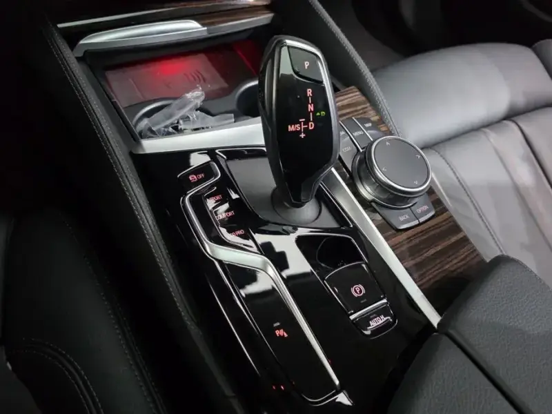 2022 BMW 5 серии с пробегом 62 358 км
