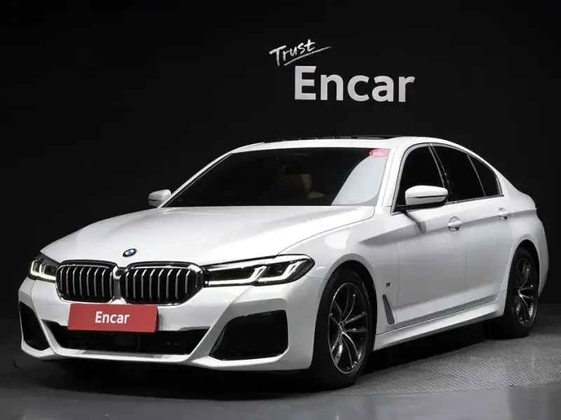 2022 BMW 5 серии с пробегом 52 502 км