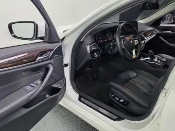2022 BMW 5 серии с пробегом 62 358 км
