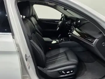 2022 BMW 5 серии с пробегом 62 358 км