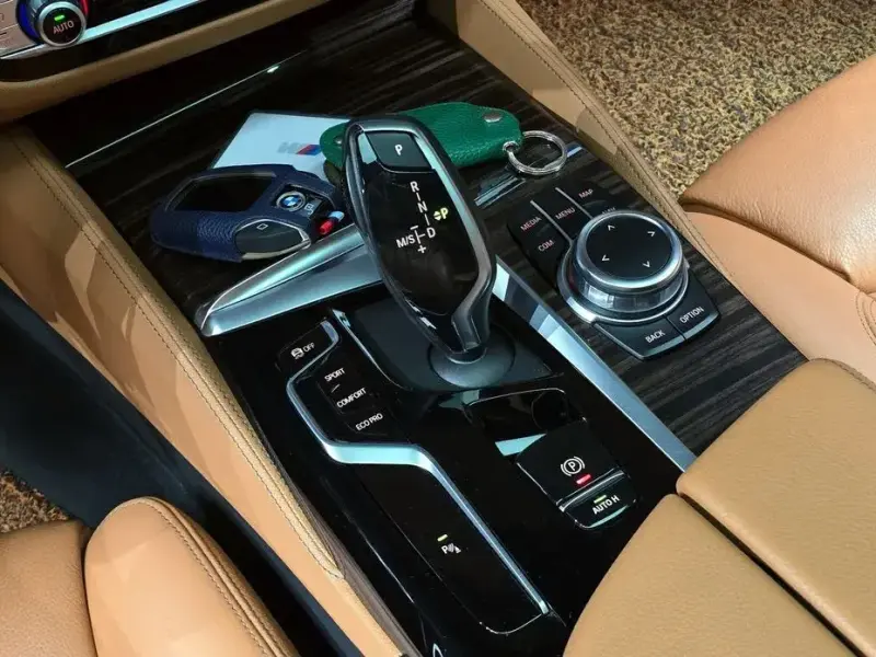 2022 BMW 5 серии с пробегом 52 502 км