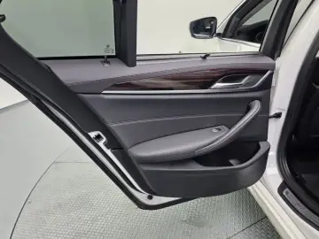 2022 BMW 5 серии с пробегом 62 358 км