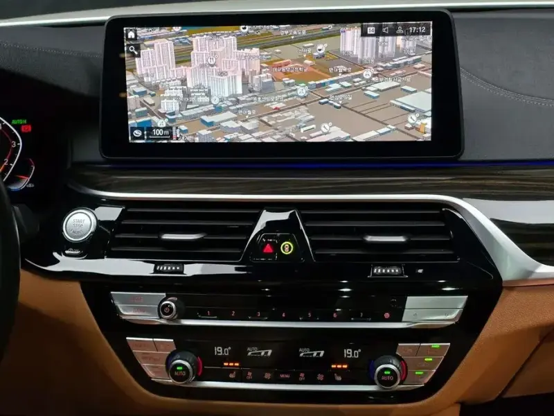 2022 BMW 5 серии с пробегом 52 502 км